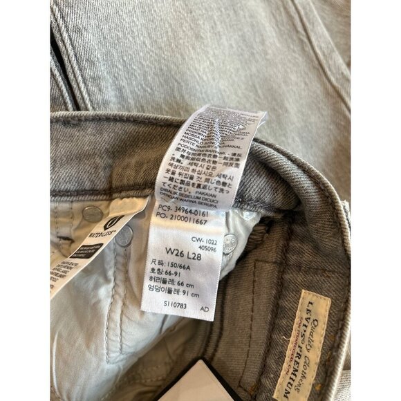 Levi's High Rise Wedgie Straight Leg Jeans Top of the Hill Womens Size 26x28 - Picture 9 of 9